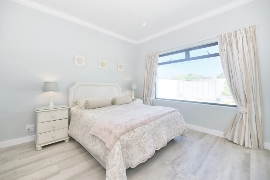 To Let 3 Bedroom Property for Rent in Northcliff Western Cape